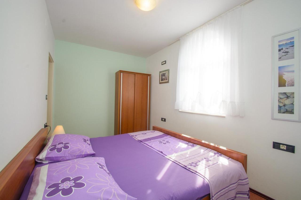Apartments Marija - By The Sea 罗戈兹尼察 外观 照片