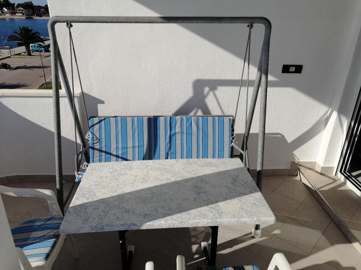 Apartments Marija - By The Sea 罗戈兹尼察 外观 照片