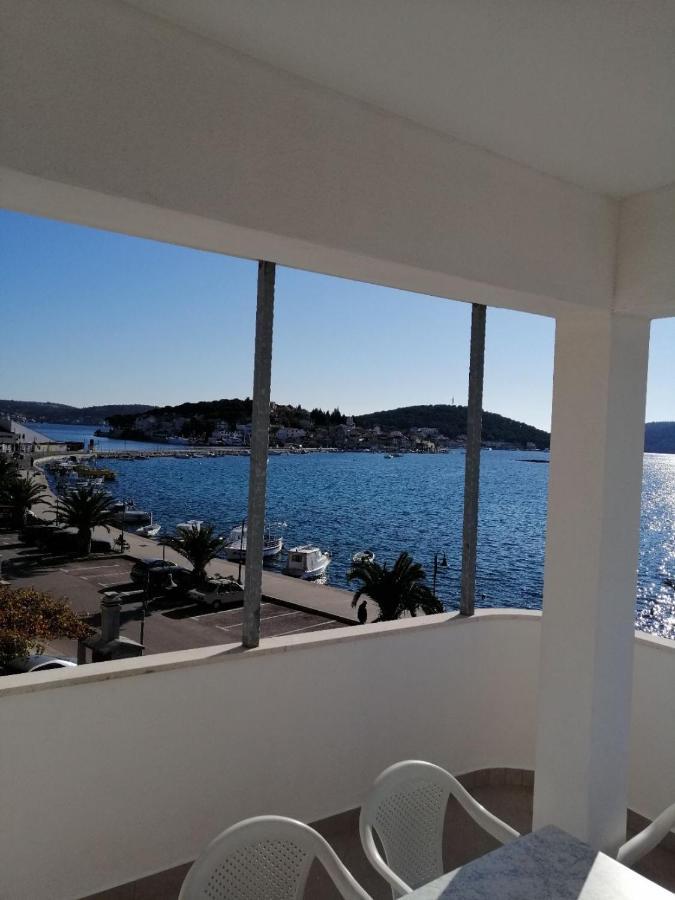 Apartments Marija - By The Sea 罗戈兹尼察 外观 照片