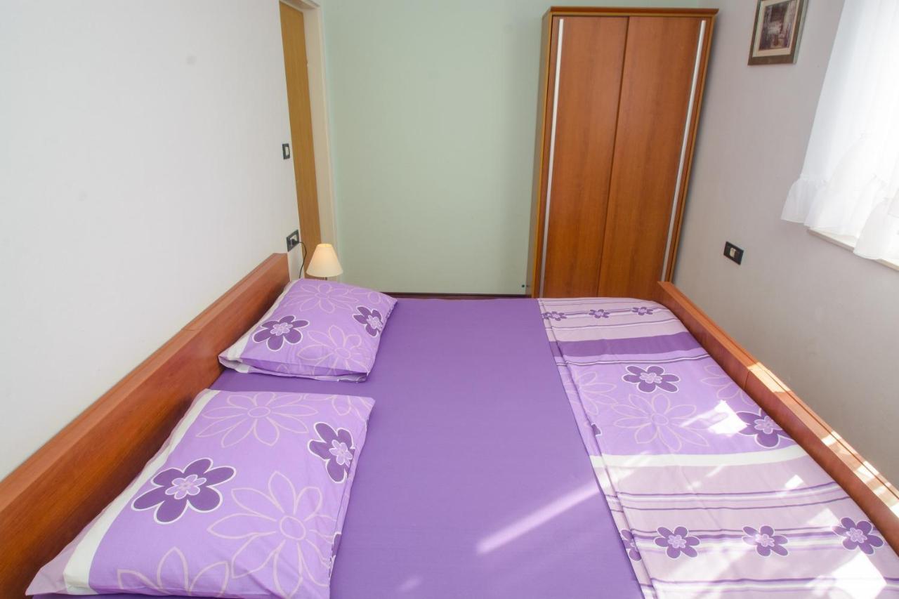 Apartments Marija - By The Sea 罗戈兹尼察 外观 照片